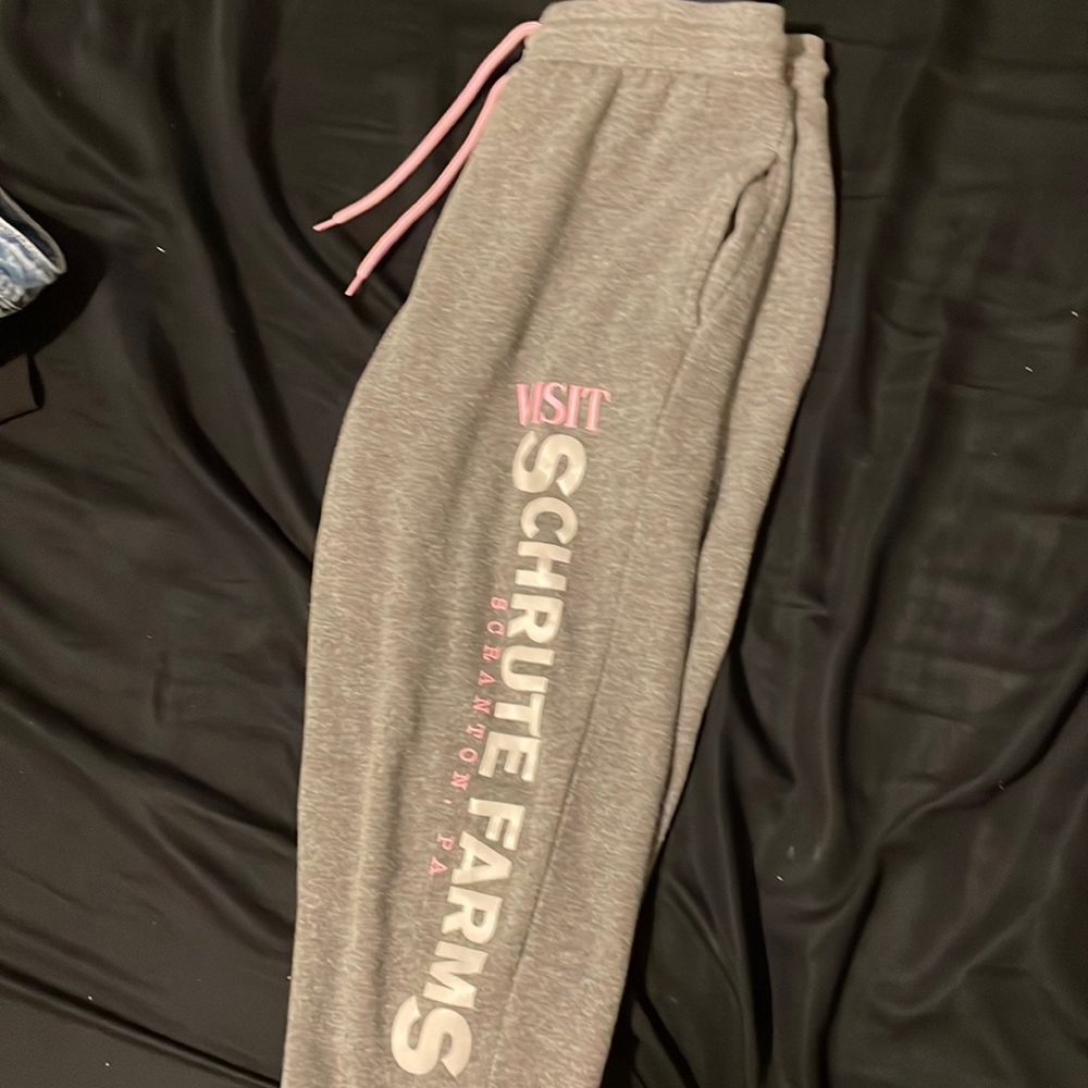 sweatpants